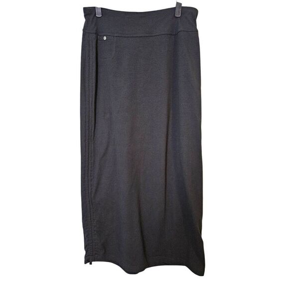 Merrell black pull on skirt with drawstring seams to adjust length. Size M. - Picture 1 of 5